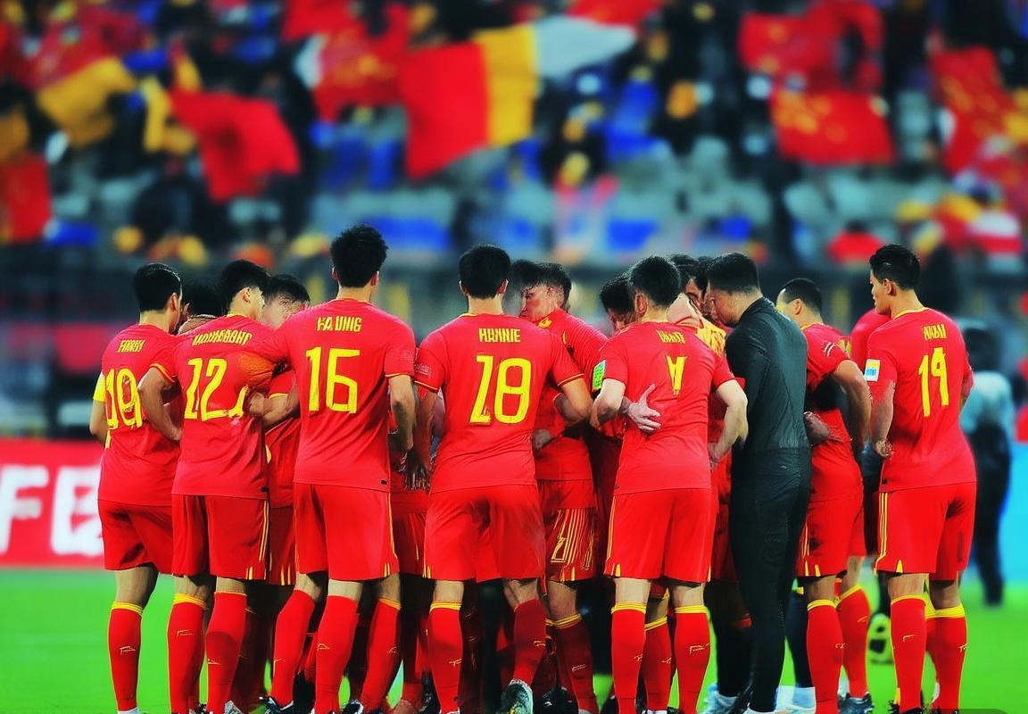 国足迎战香港：激情交锋，锋线对决防守考验(图1)